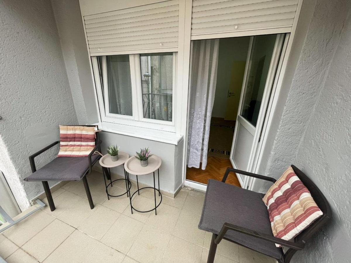 Apartment Vrbisao ツェティニェ エクステリア 写真