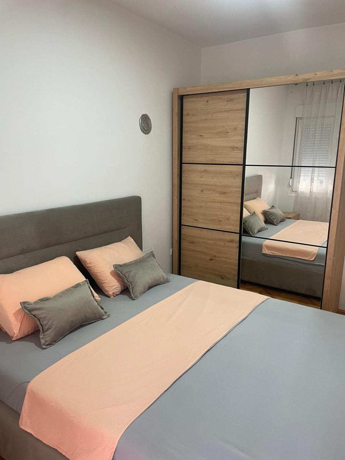 Apartment Vrbisao ツェティニェ エクステリア 写真